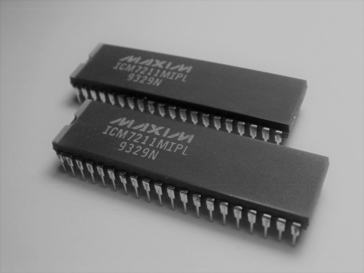 ICM7211