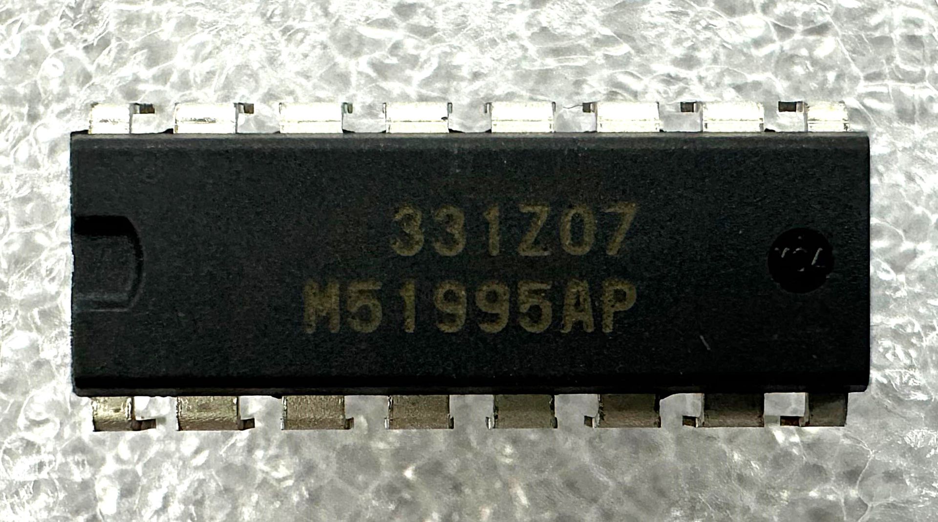 M51995AP