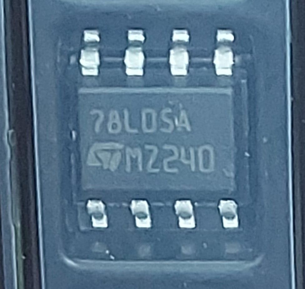 78L05  SMD  SOIC-8