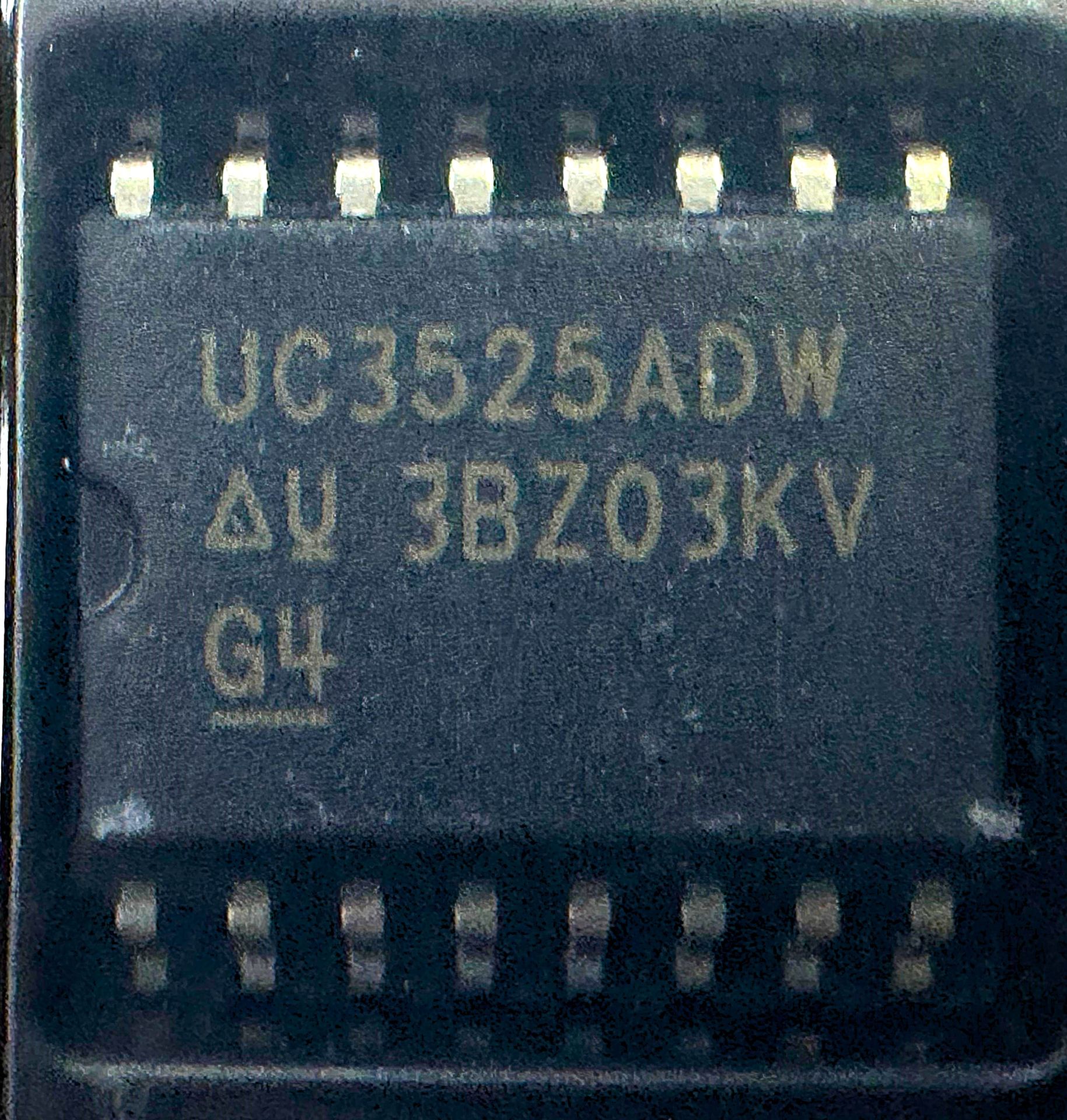 UC3525ADW