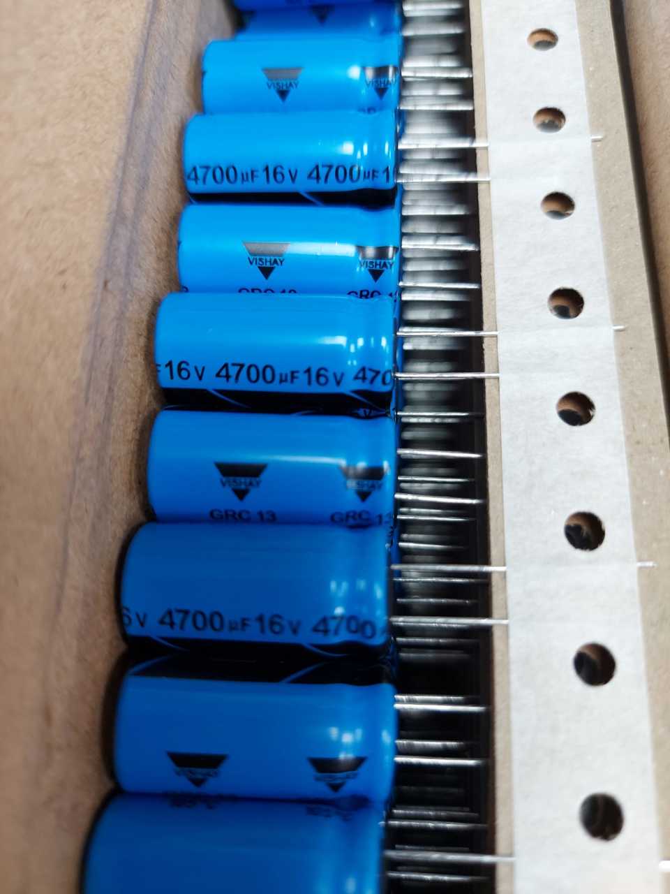 4700UF 16V