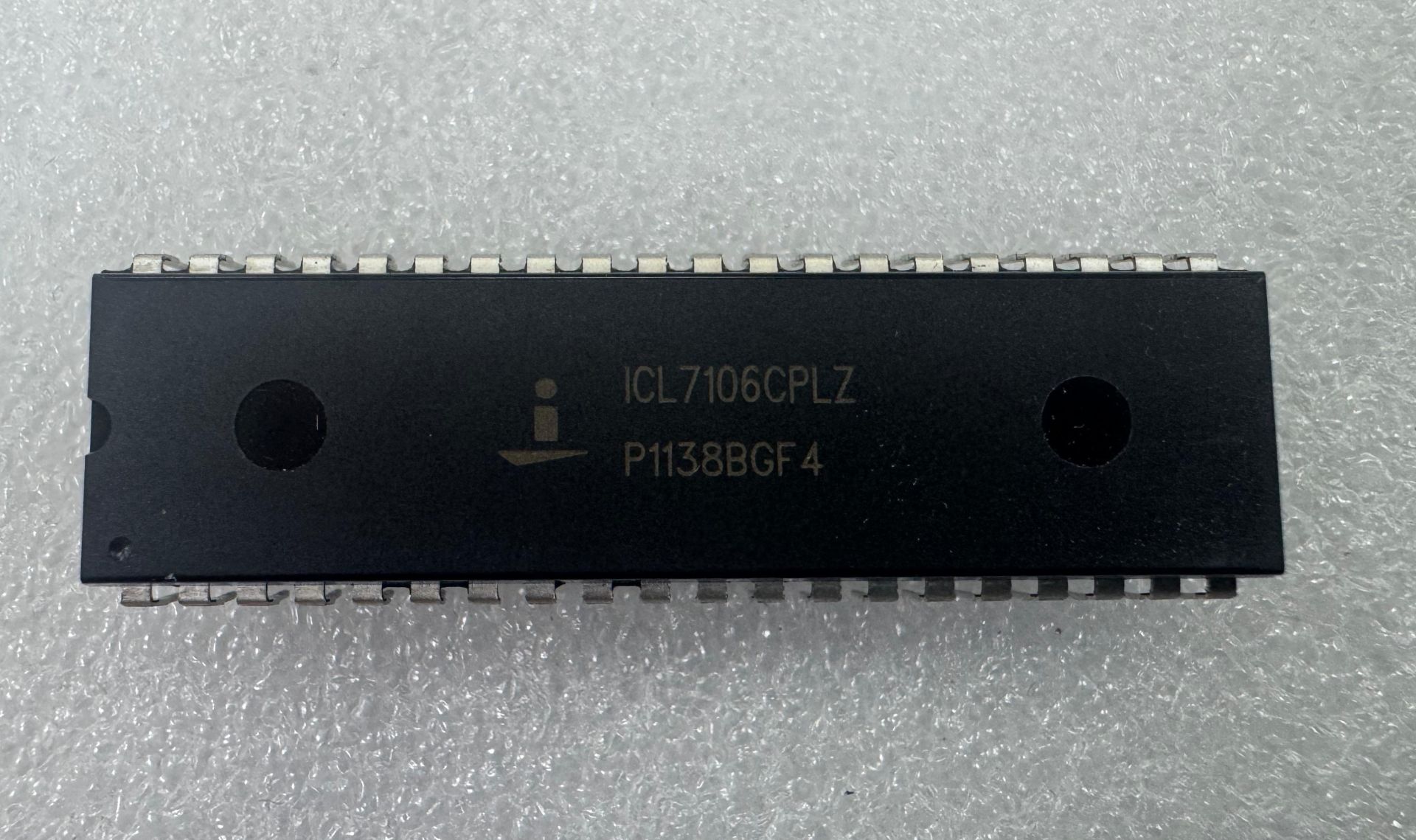 ICL7106CPL
