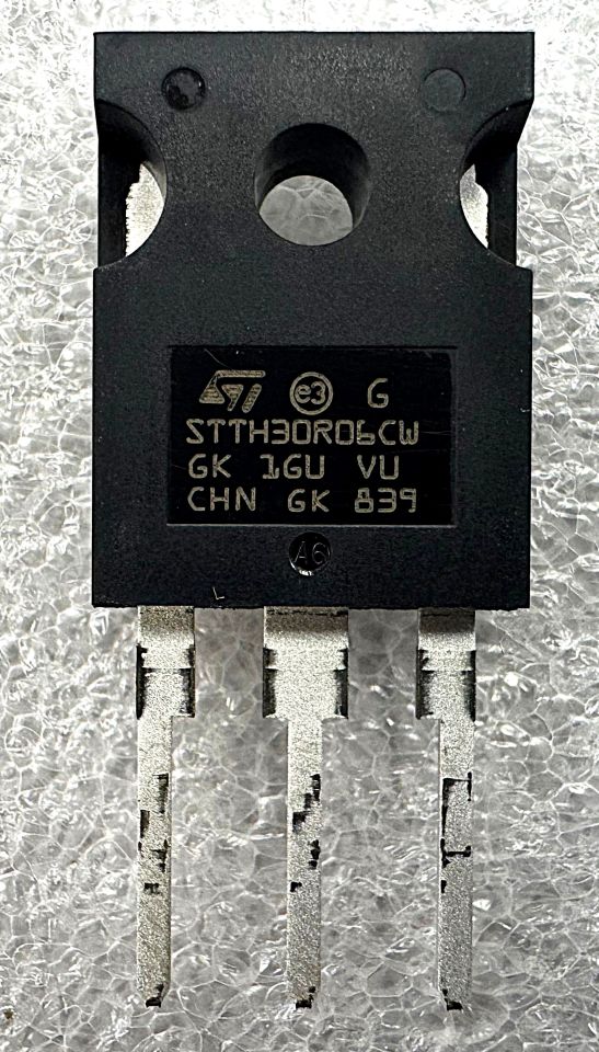 STTH30R06CW