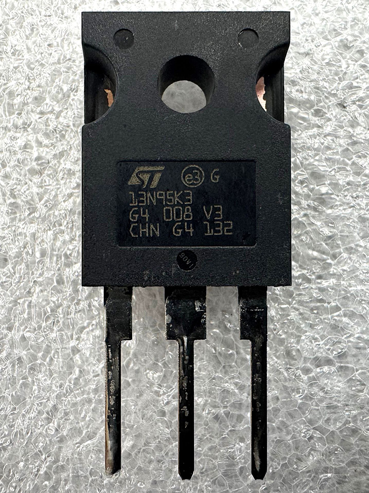 STW13N95K3 (13N95K3)