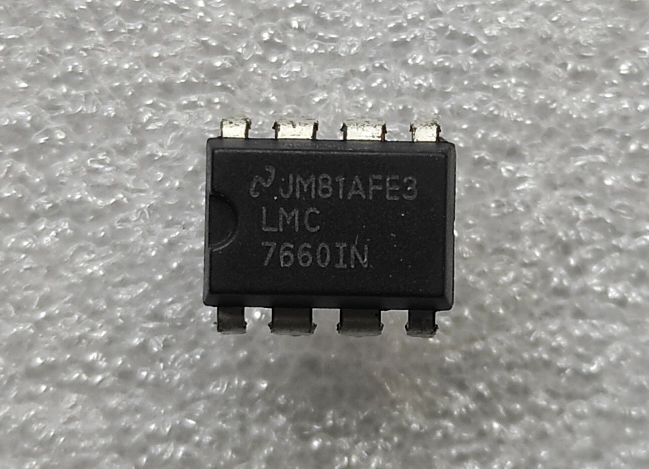 ICL7660 (LMC7660)