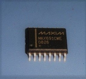 MAX691CWE