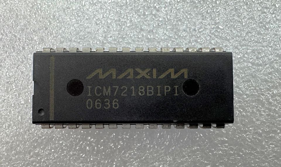 ICM7218BIPI
