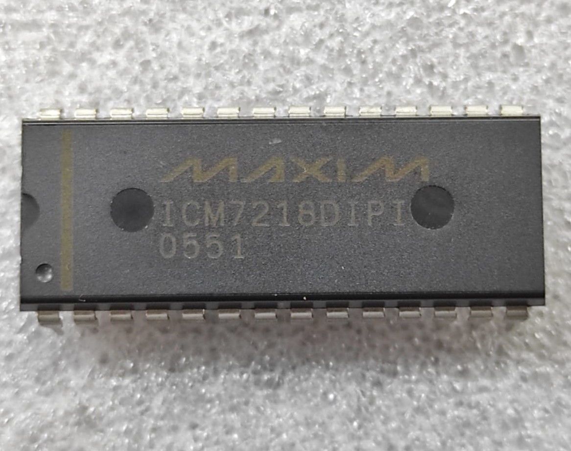 ICM7218DIPI