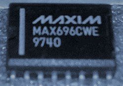 MAX696CWE