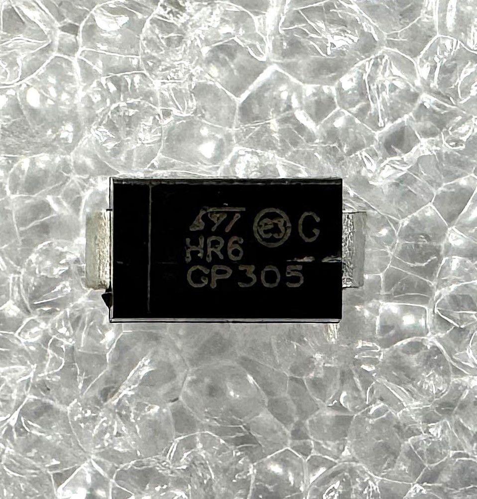 STTH1R06A (HR6)