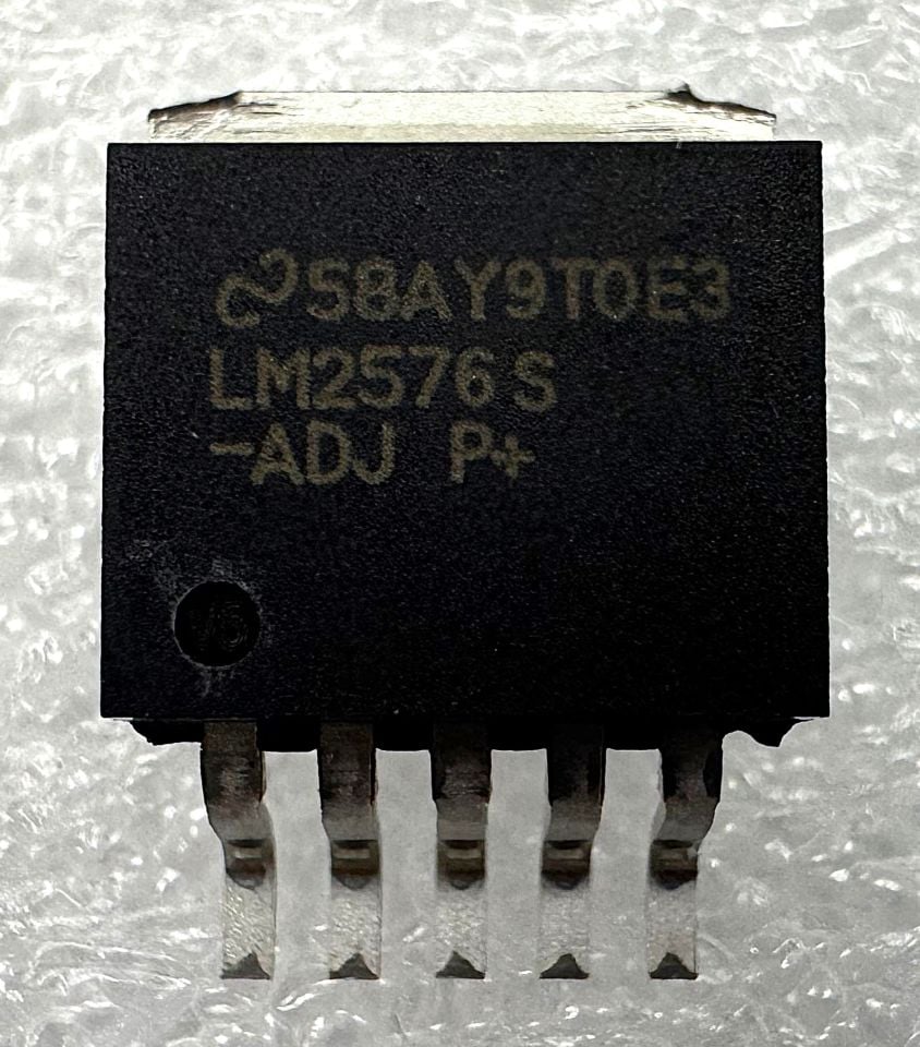 LM2576S-ADJ