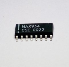 MAX934CSE