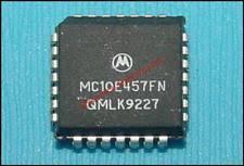 MC10E457FN