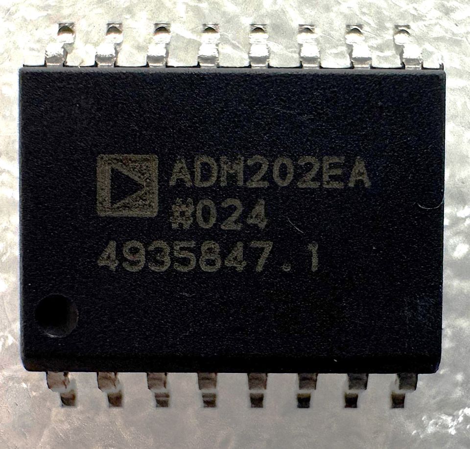 ADM202EARWZ