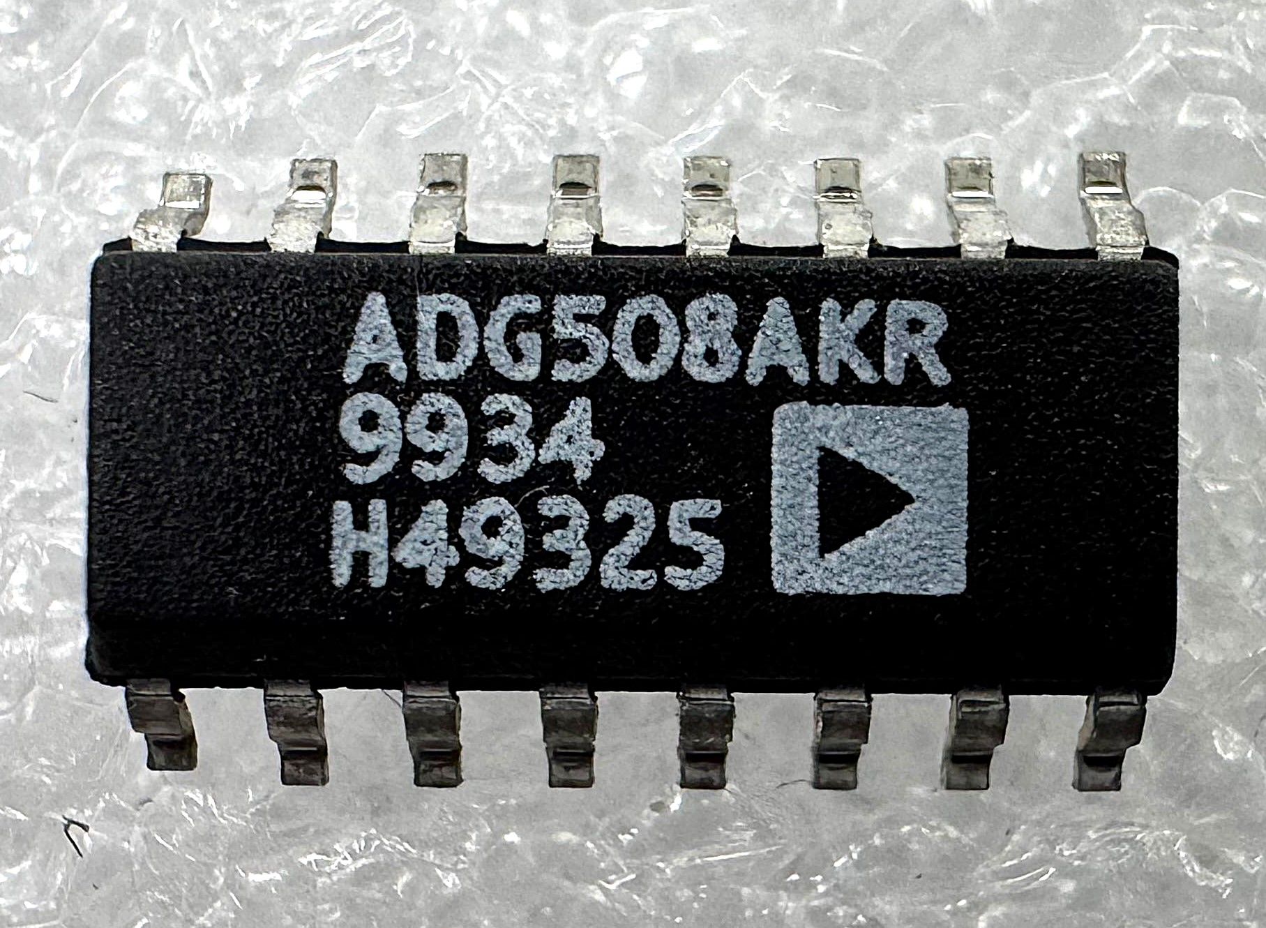 ADG508AKR SMD