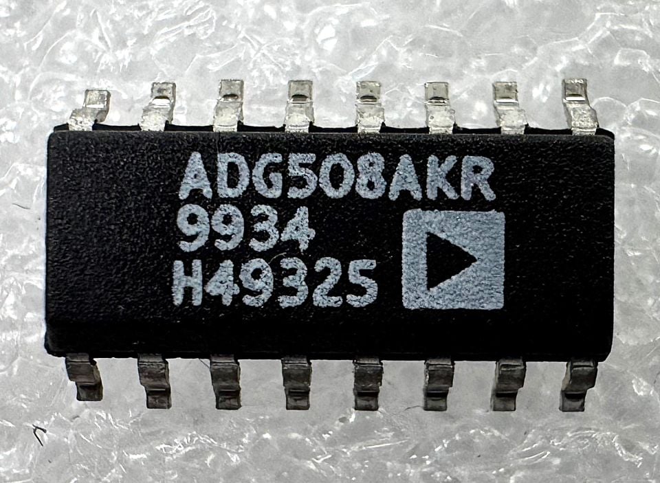 ADG508AKR SMD
