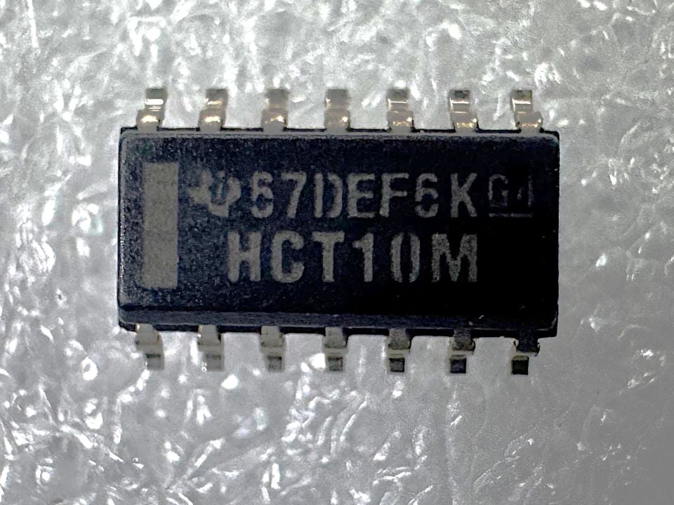 74HCT10 SMD