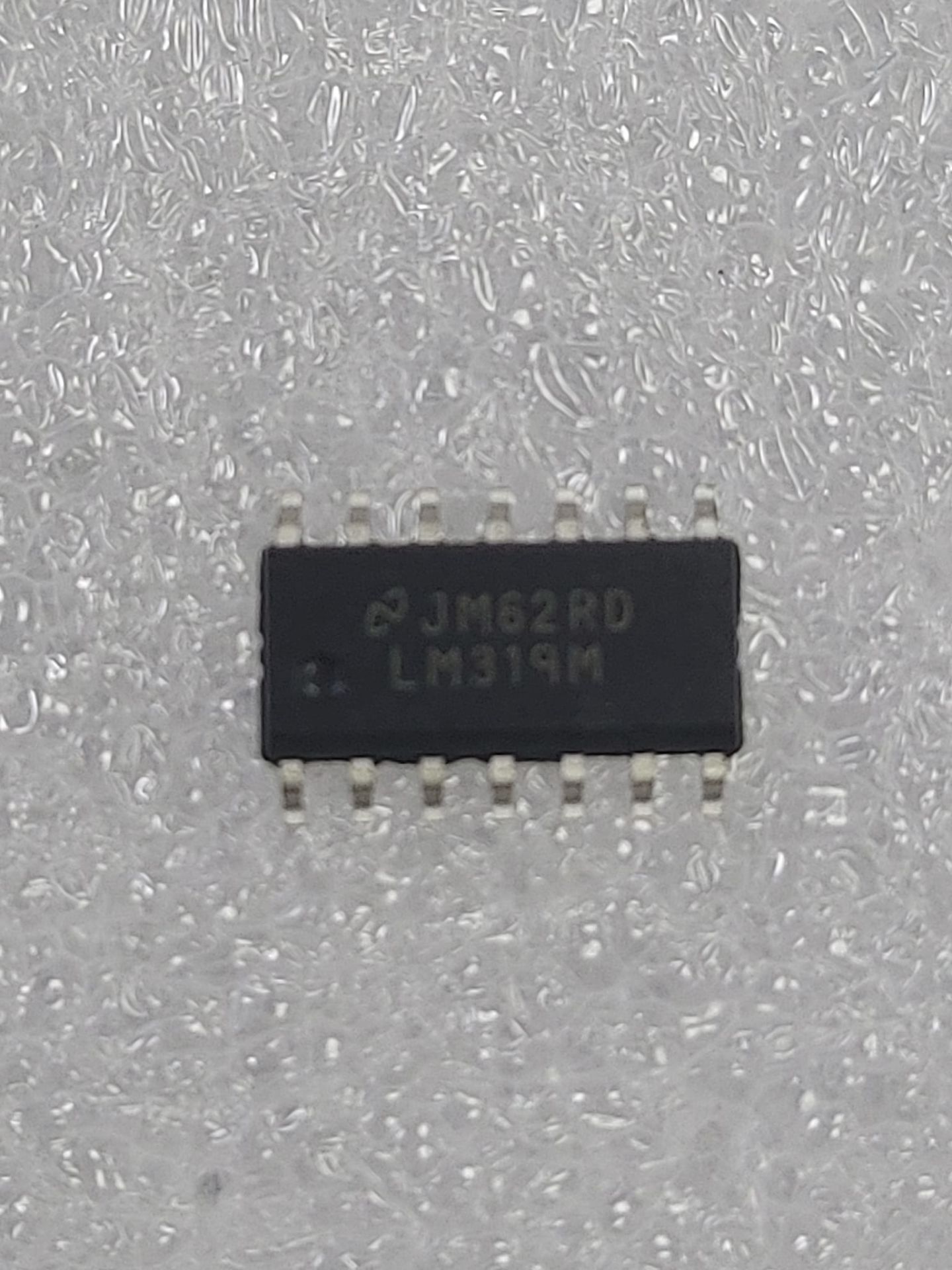 LM319M   SMD
