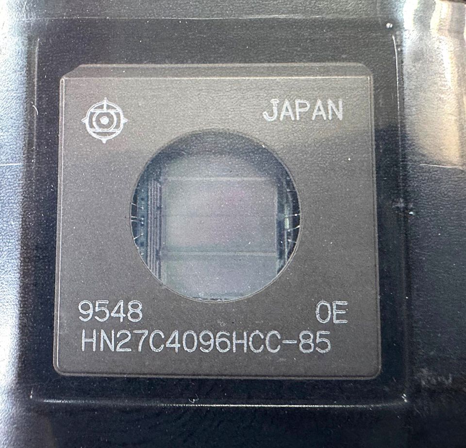 HN27C4096