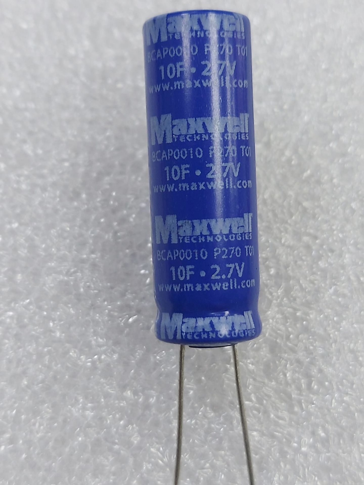 10F 2.7V