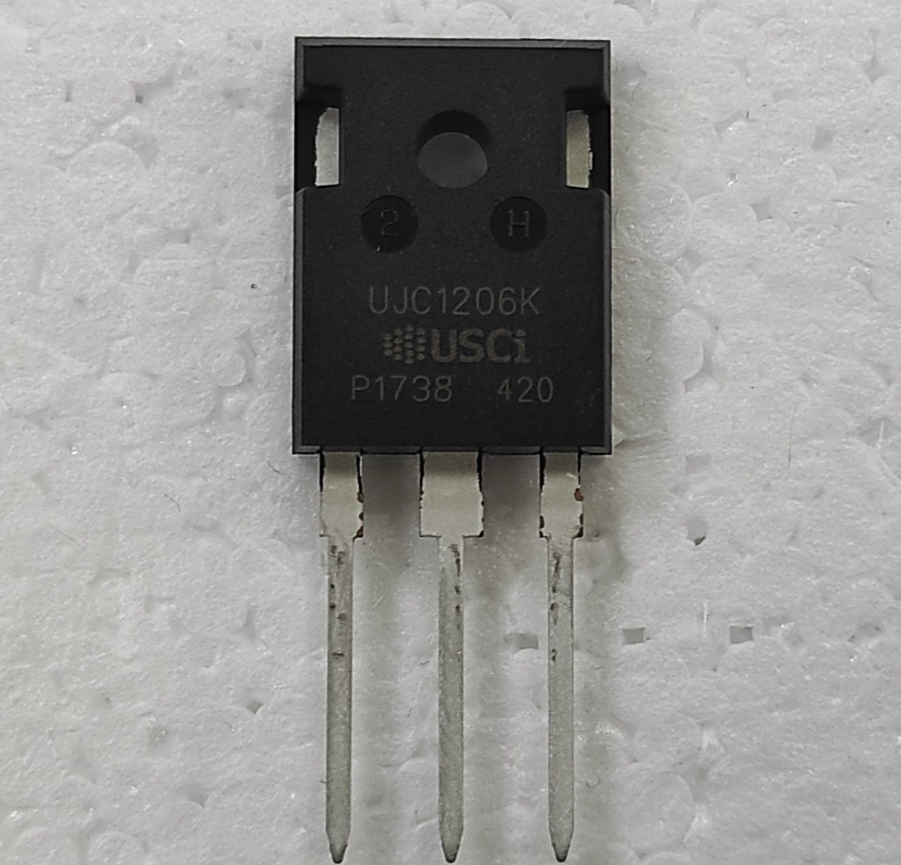 UJC1206K