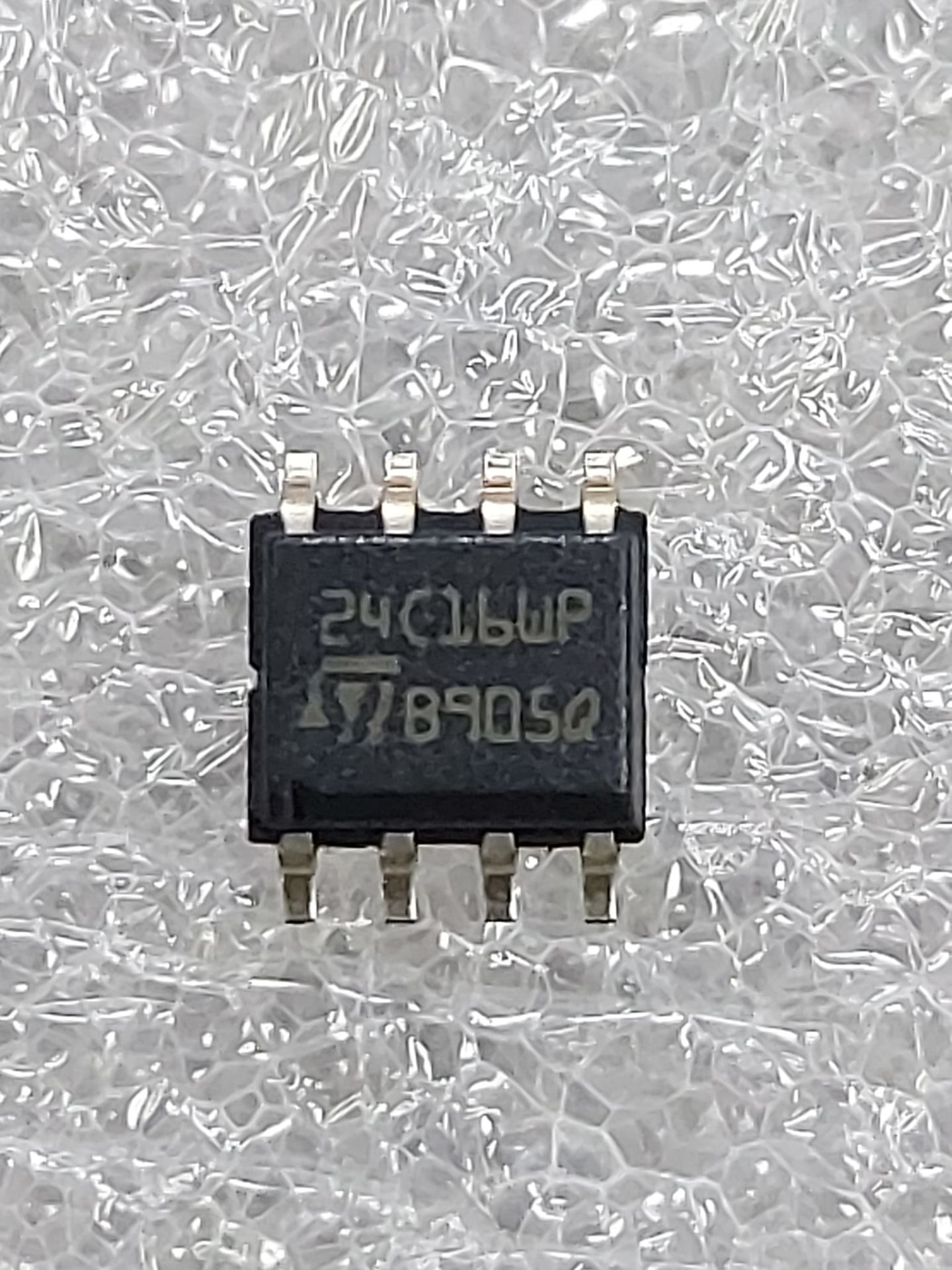24C16  SMD
