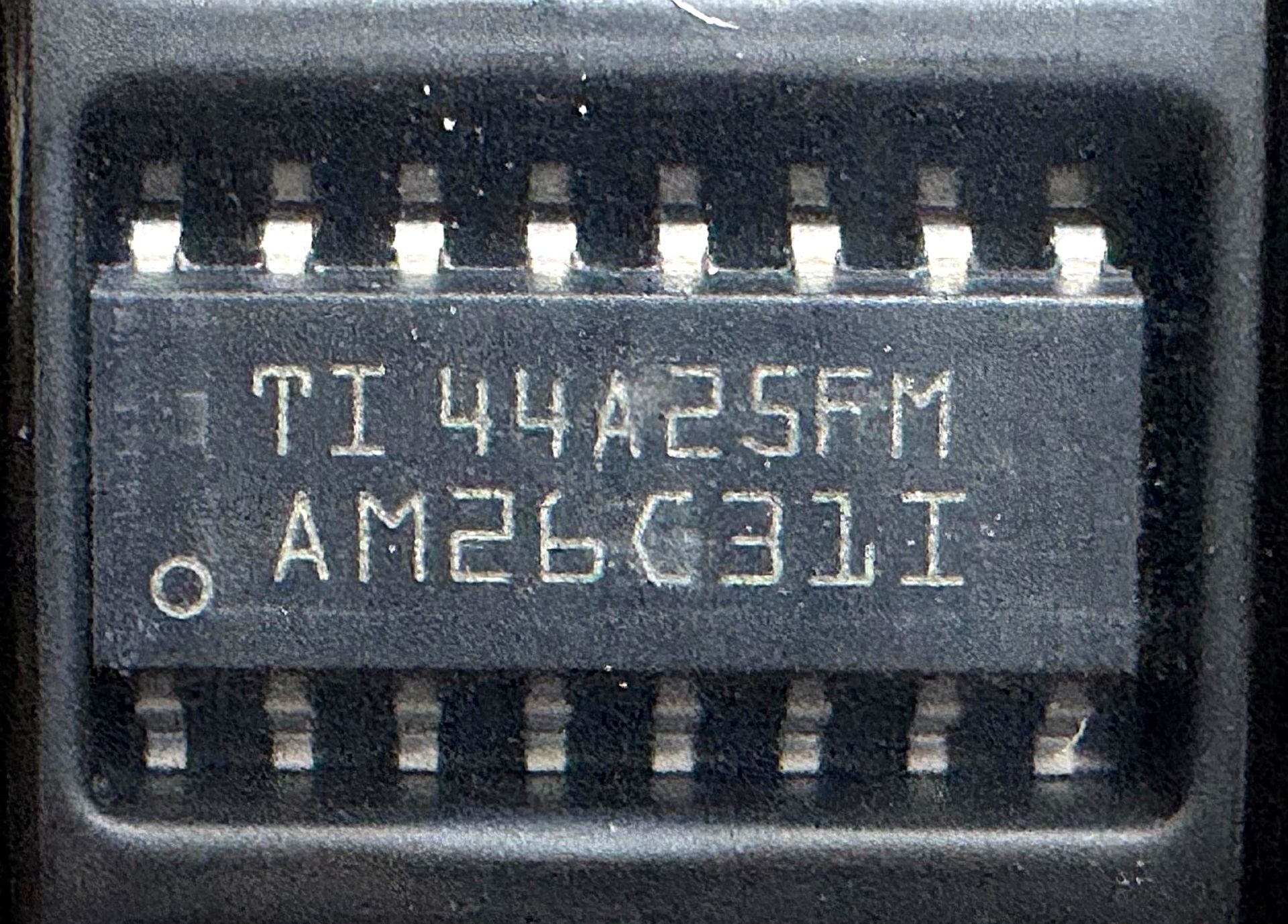 26C31 SMD (26C31I)