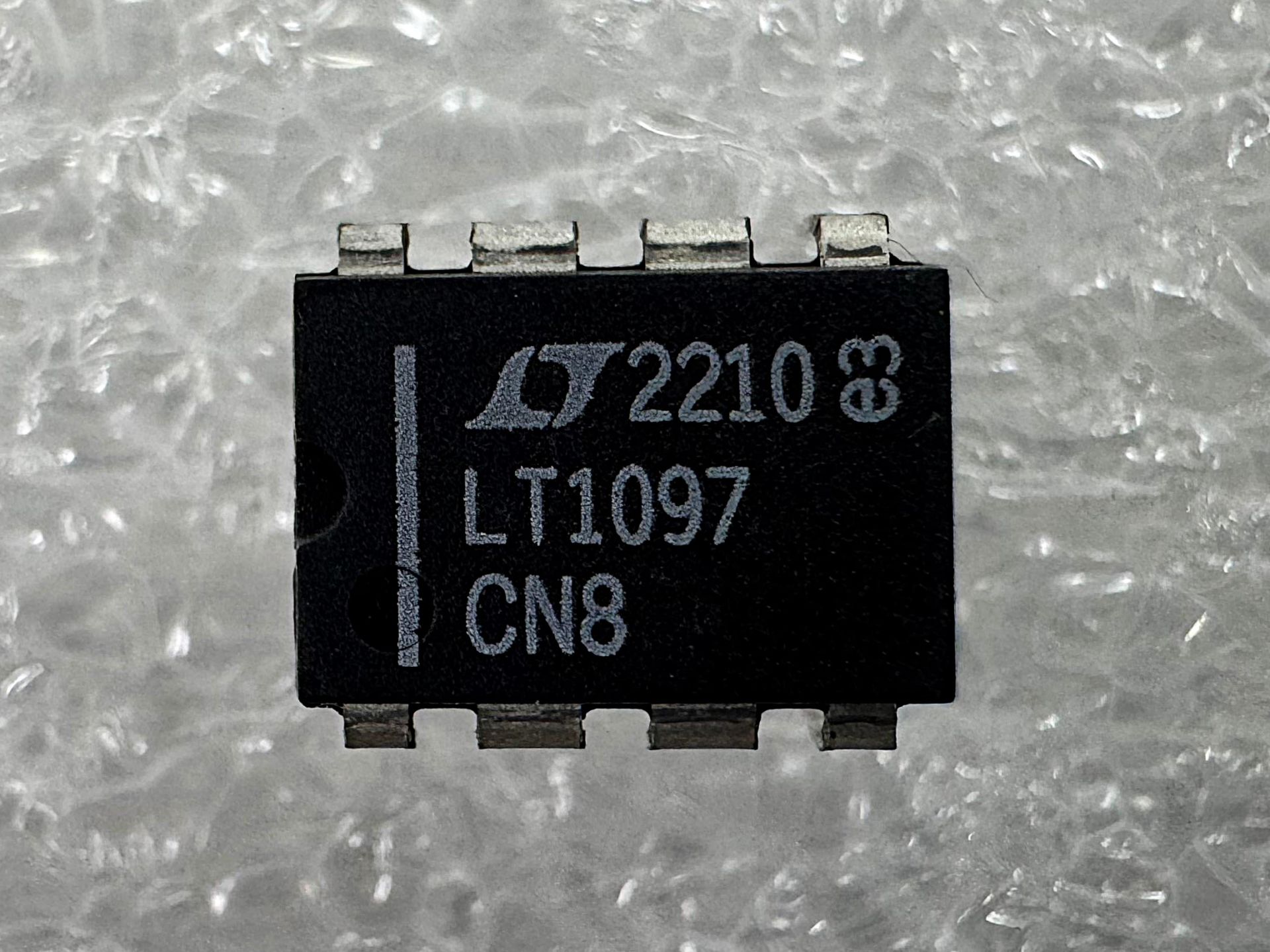 LT1097