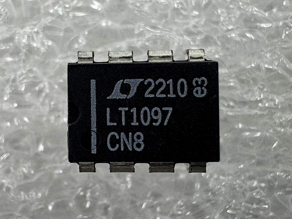 LT1097CN8