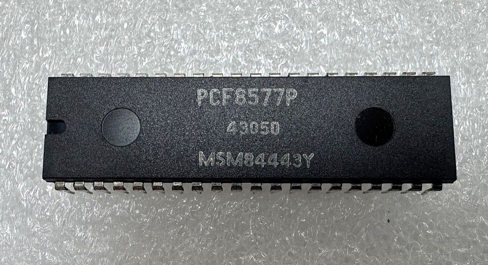 PCF8577