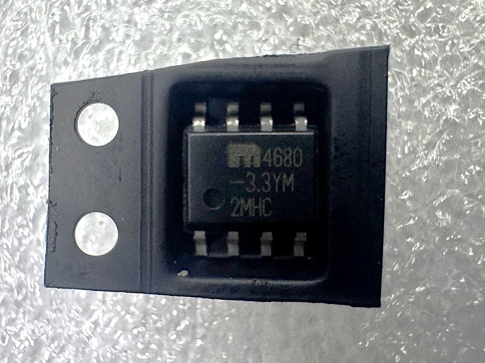 MIC4680-3.3YM SMD