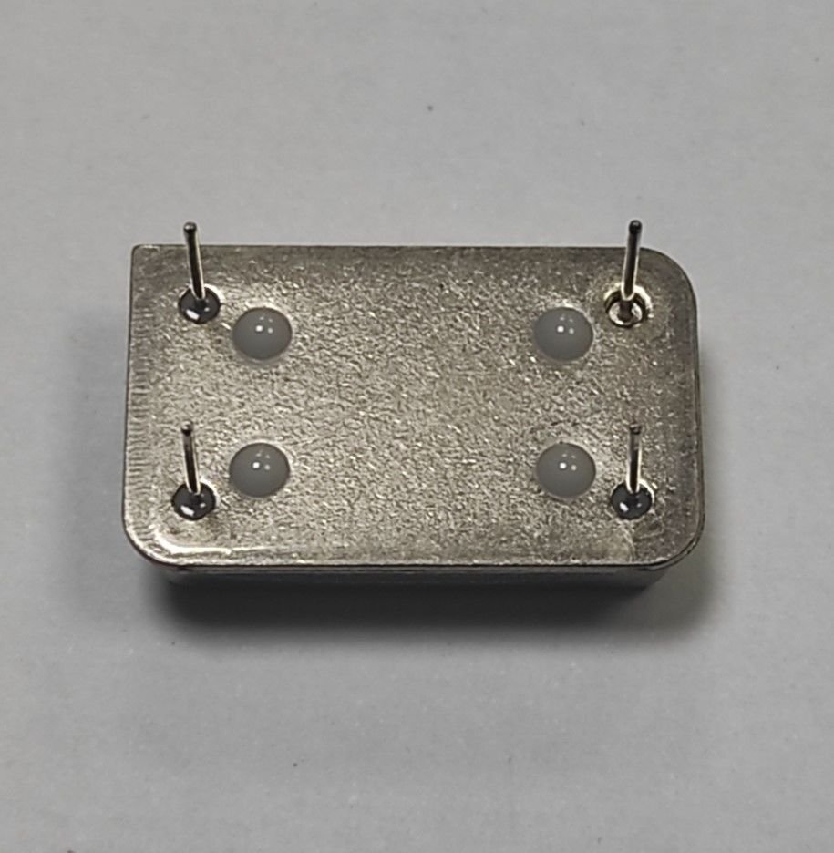 14 MHZ Kristal