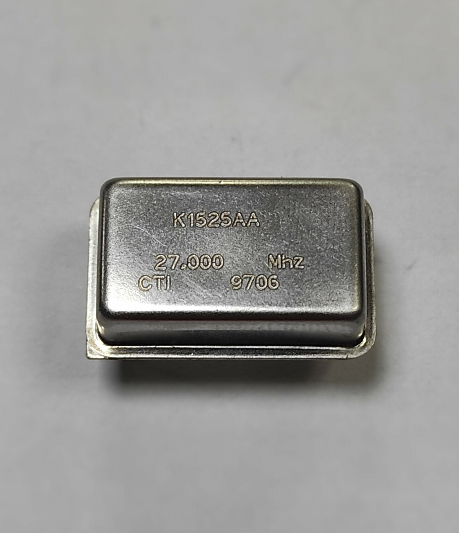 27 MHZ Kristal