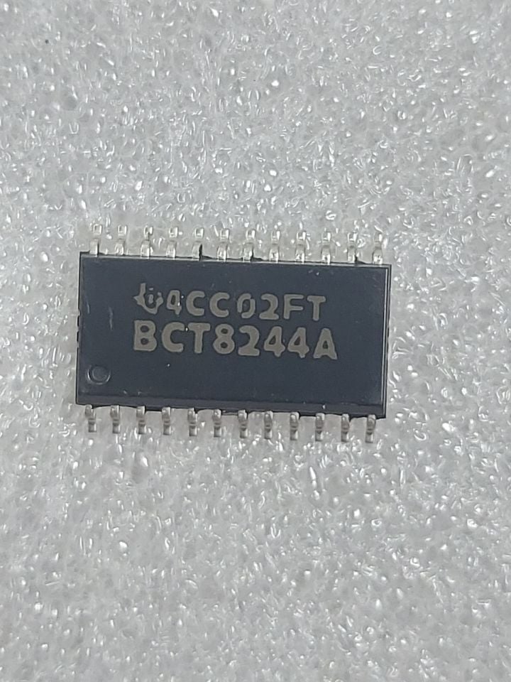 74BCT8244