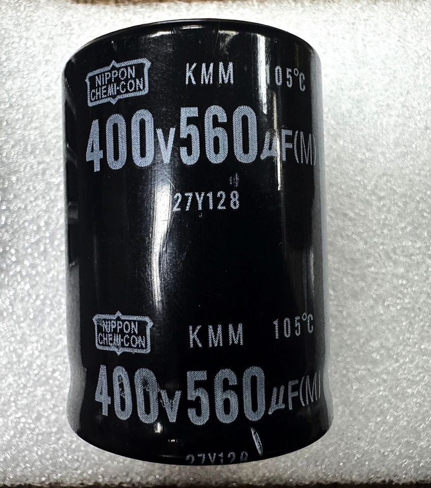 560UF 400V