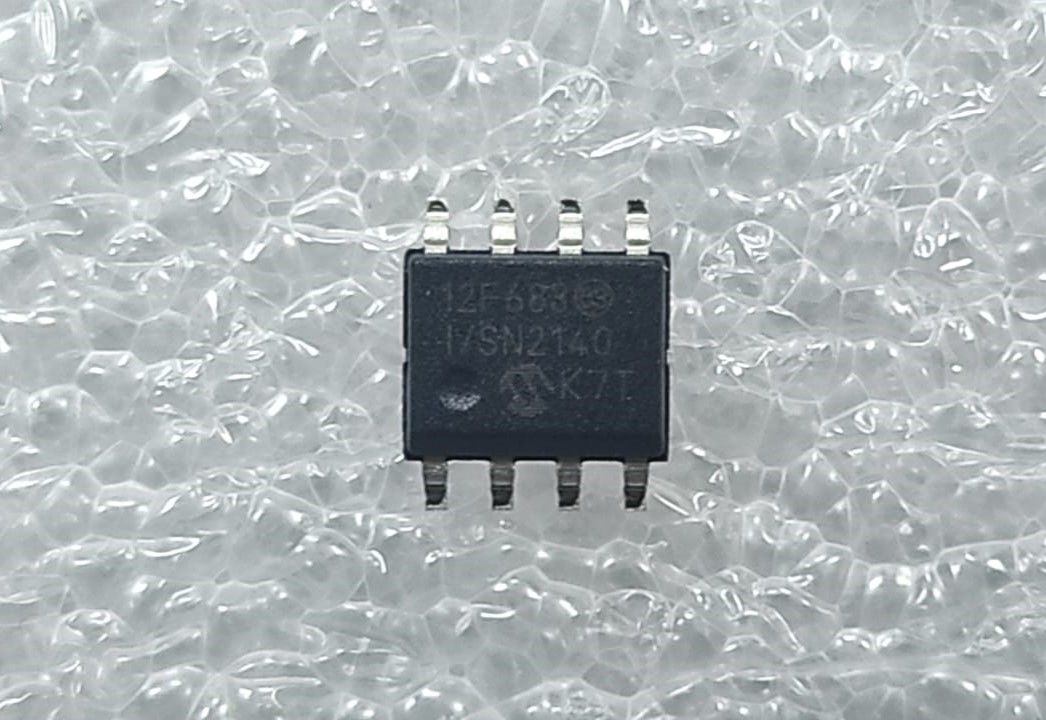 PIC12F683-I\SN  SMD SO-8
