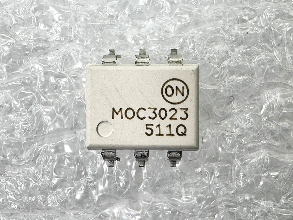 MOC3023 SMD