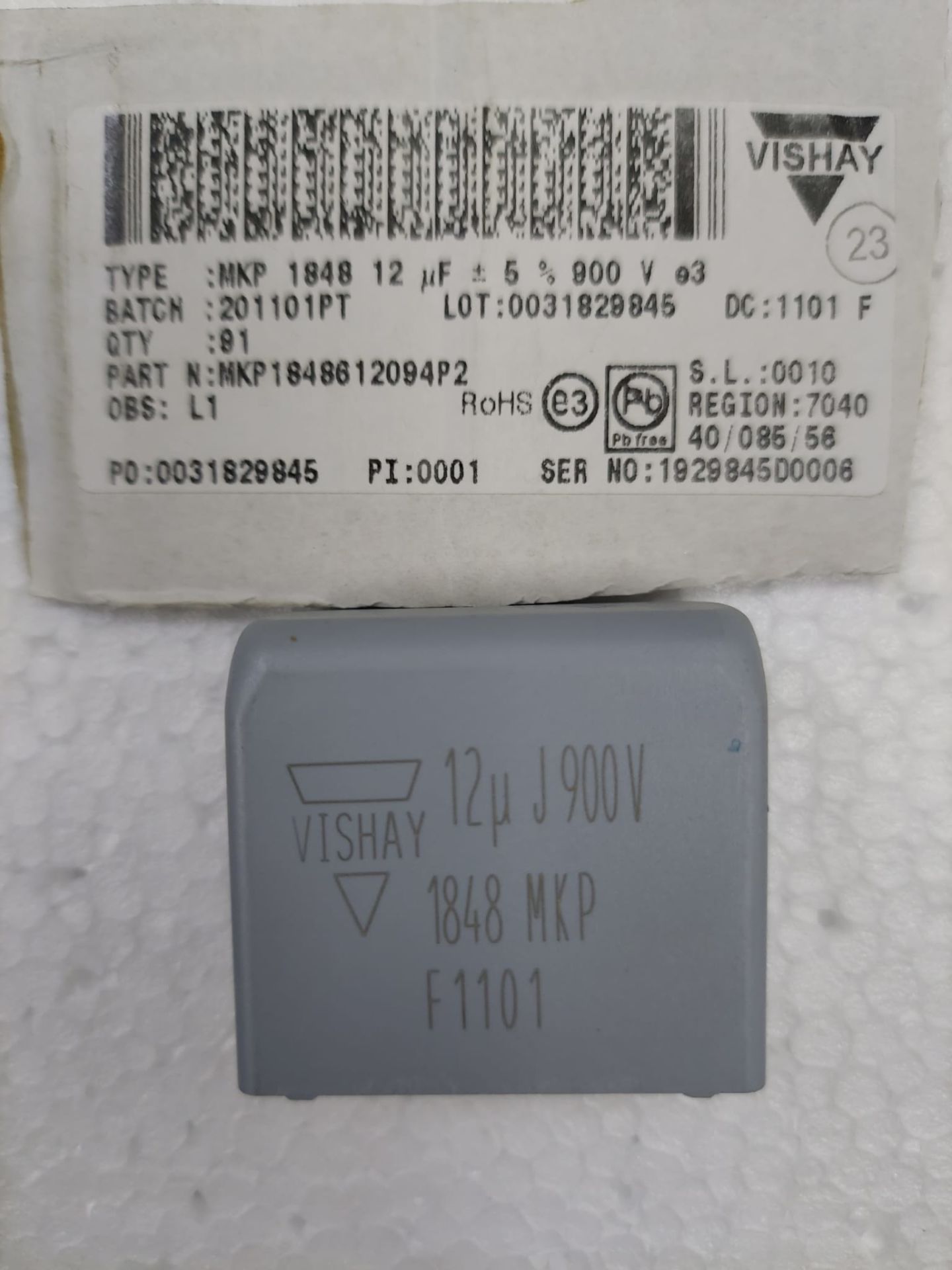 12UF 900V