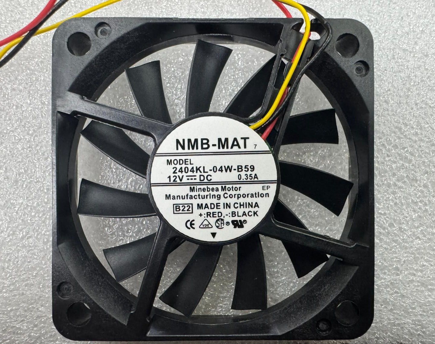 2404KL-04W-B59  60X60X10MM 12VDC  0,35A 3 KABLO FAN
