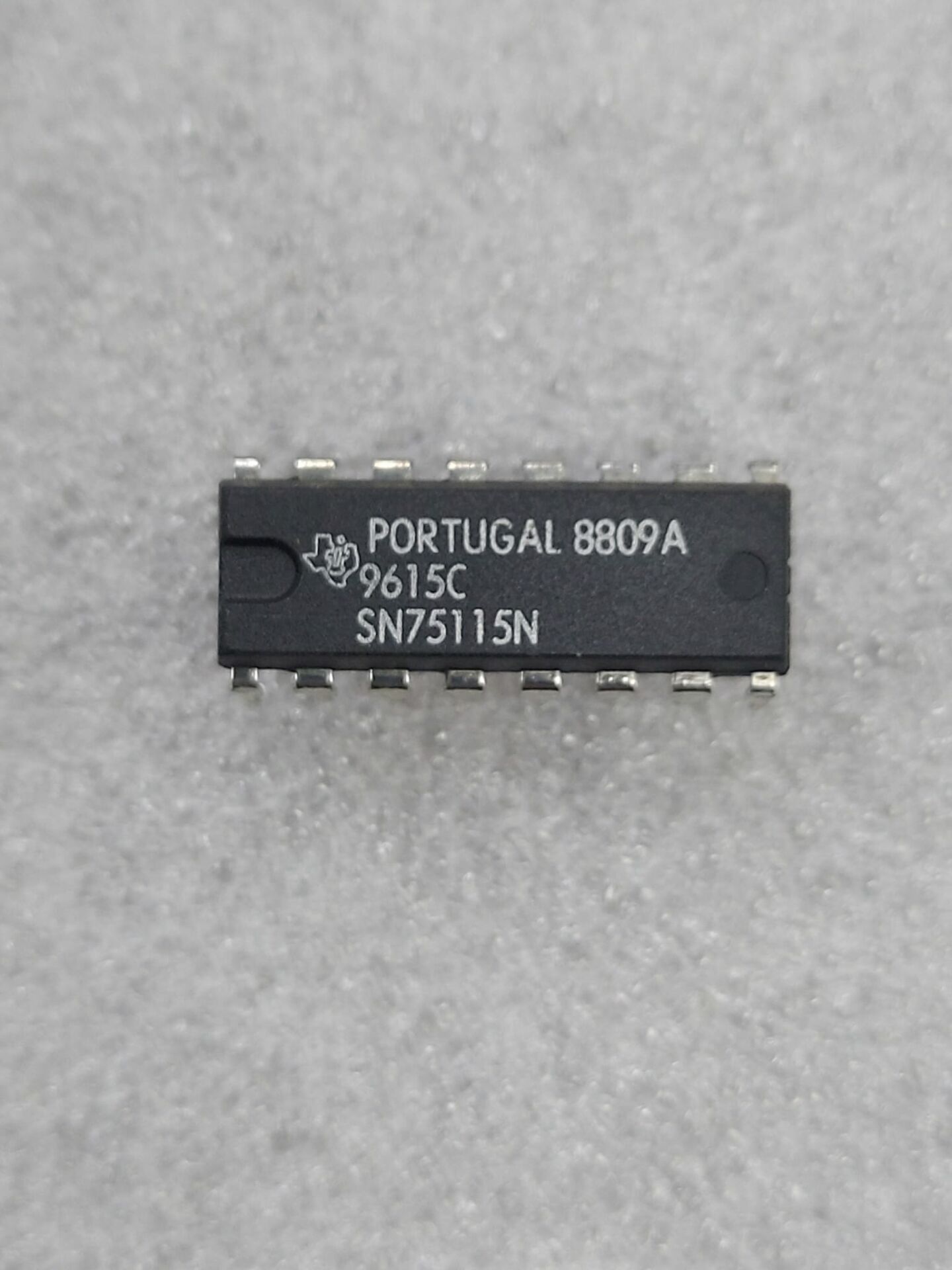 SN75115