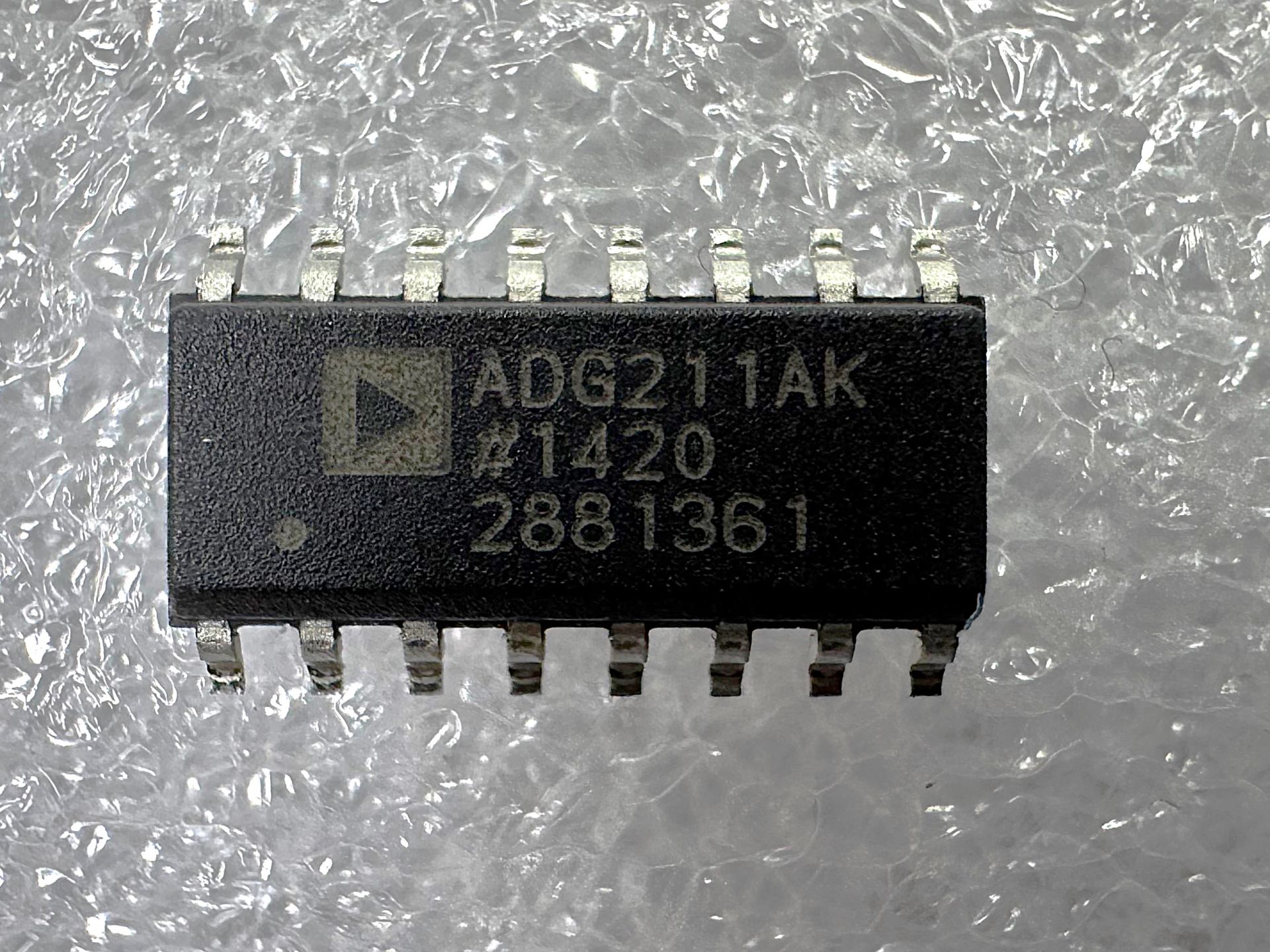 ADG211AK SMD
