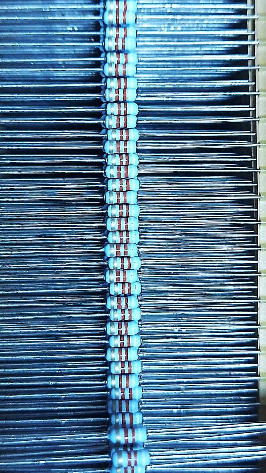 910R 1/2W %5 KARBON FİLM DİRENÇ