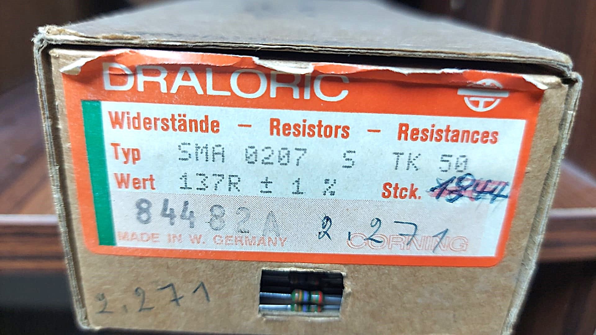 137R 1/4W %1 METAL FİLM DİRENÇ