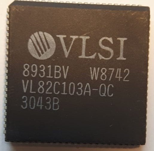 VL82C103