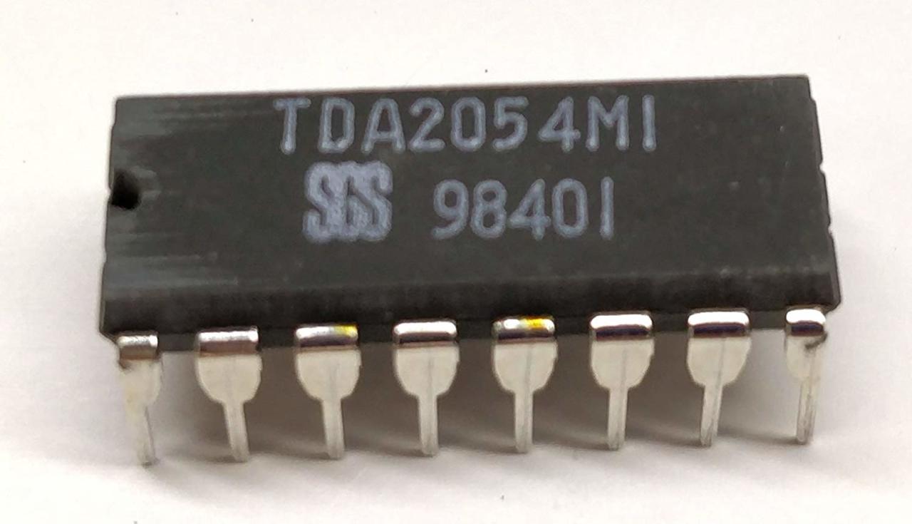 TDA2054