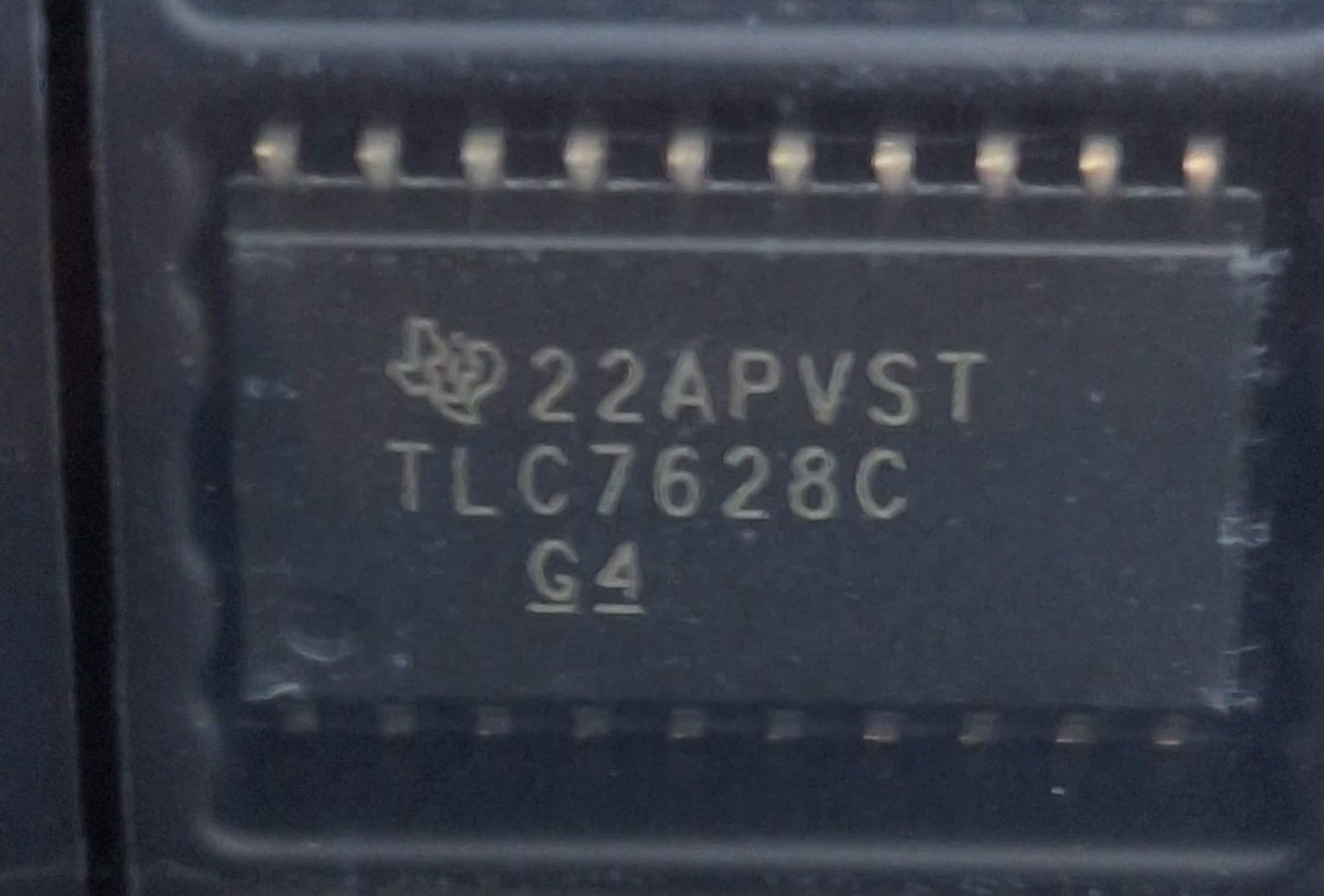 TLC7628C