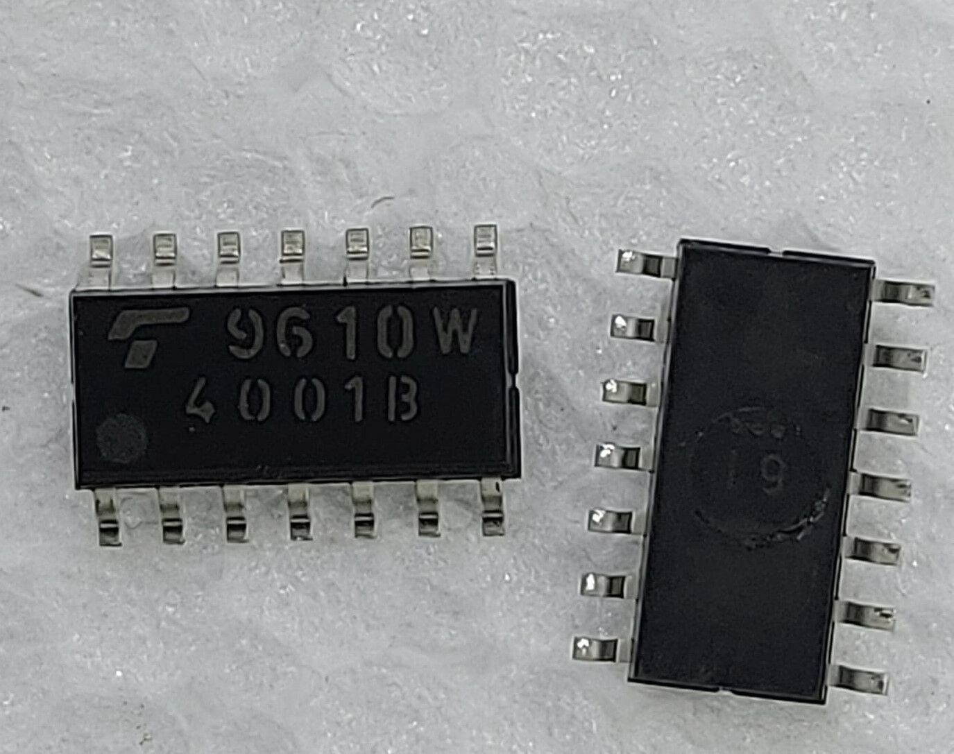 CD4001 -TC4001B  SMD