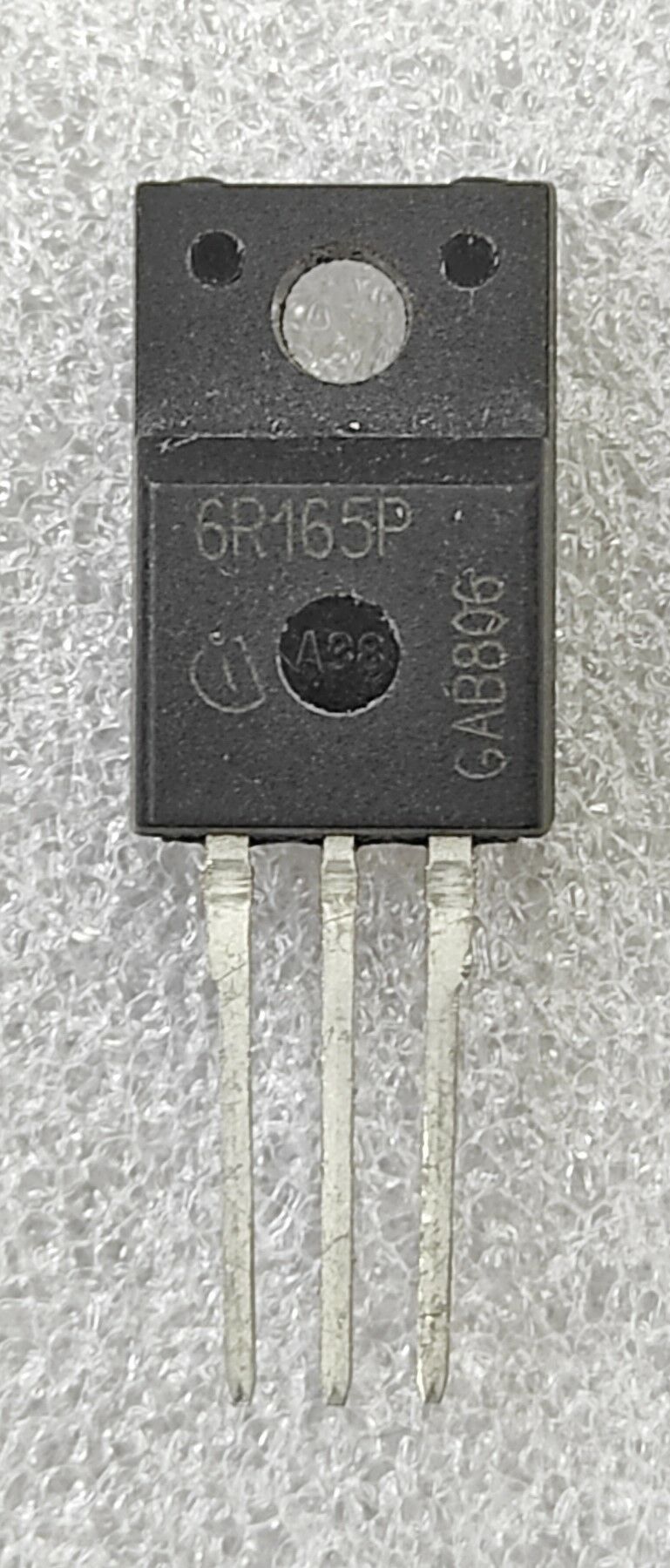 6R165P ( IPA60R165CP )   21A 650V TO 220 N-CH CoolMOS® Power Transistor