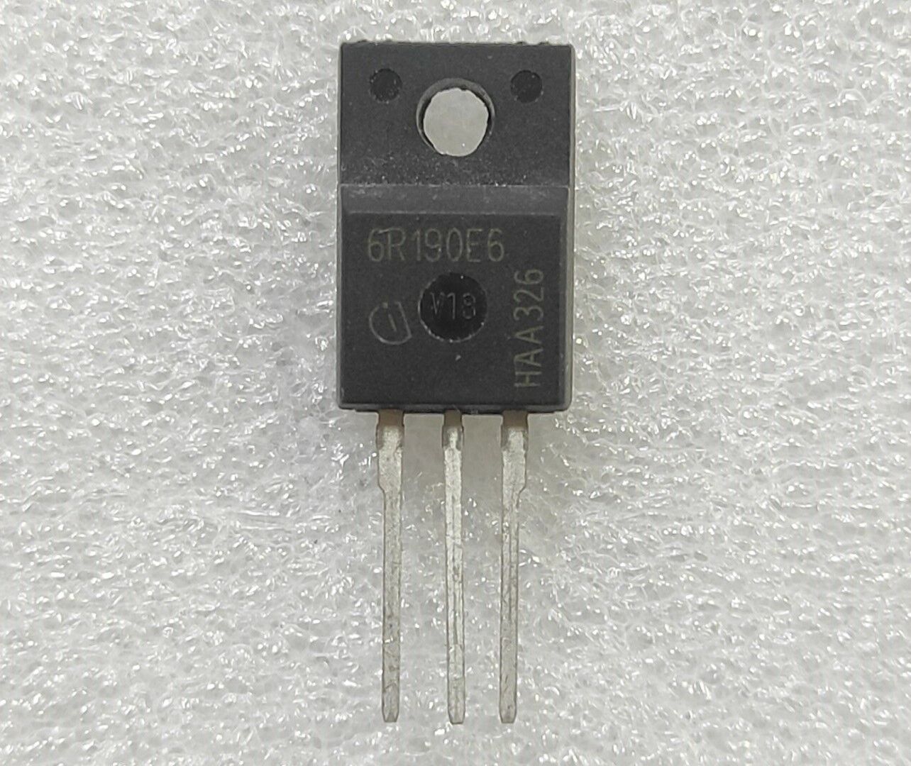 6R190E6 (IPA60R190E6 20.2A 600V TO220FP N-CH COOLMOS POWER TRANSİSTOR )