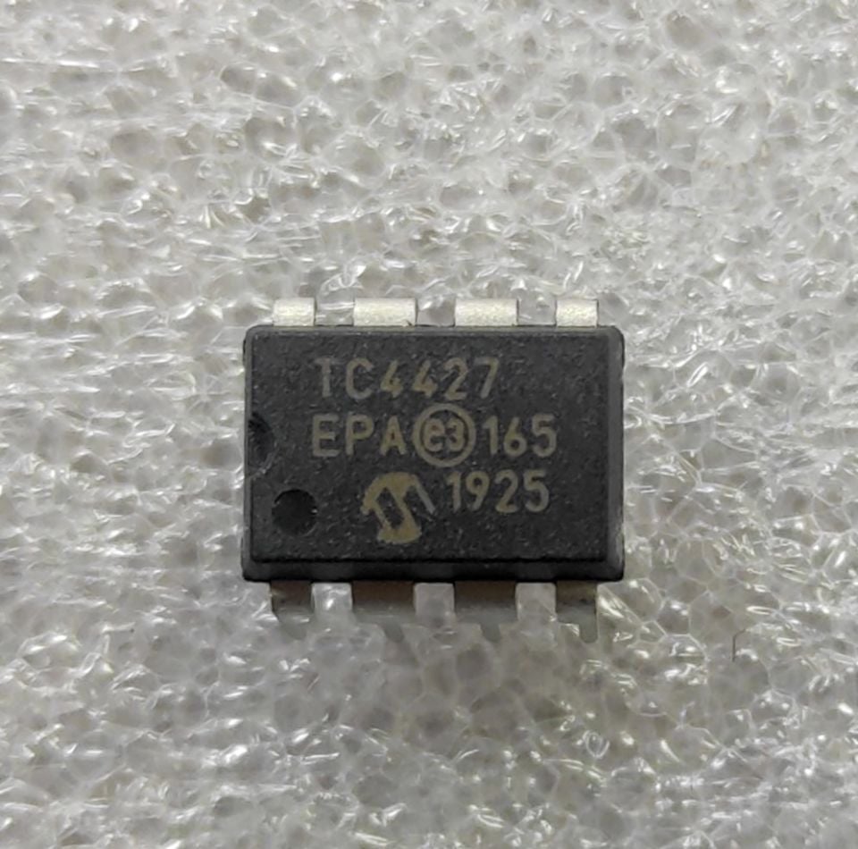 TC4427EPA